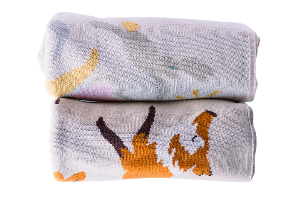 Helmsie - Leaping Fox Knit Blanket