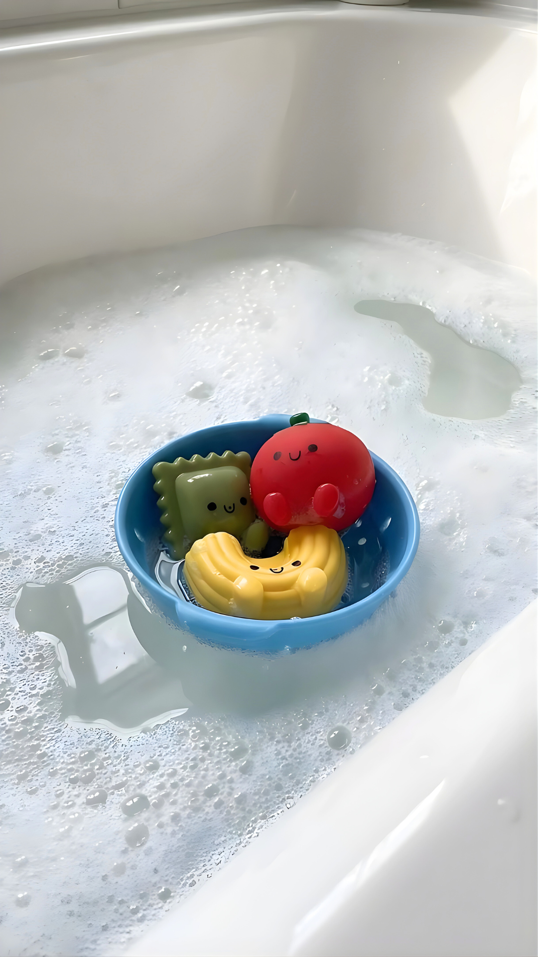 Itzy Ritzy - Pasta Itzy Splash Pals™