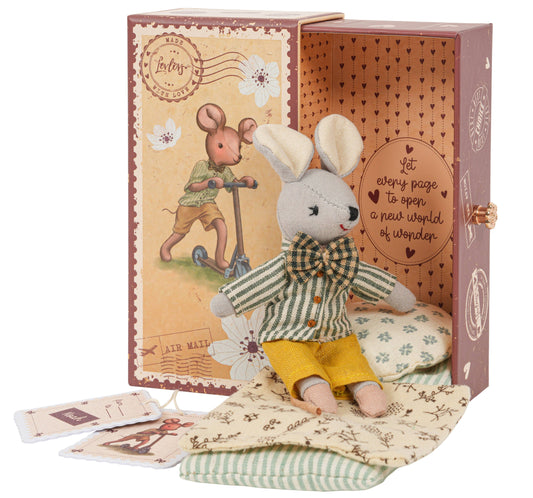 LEVLOVS - Levlovs Mouse Noah in Stamp Holder Box with Bedding
