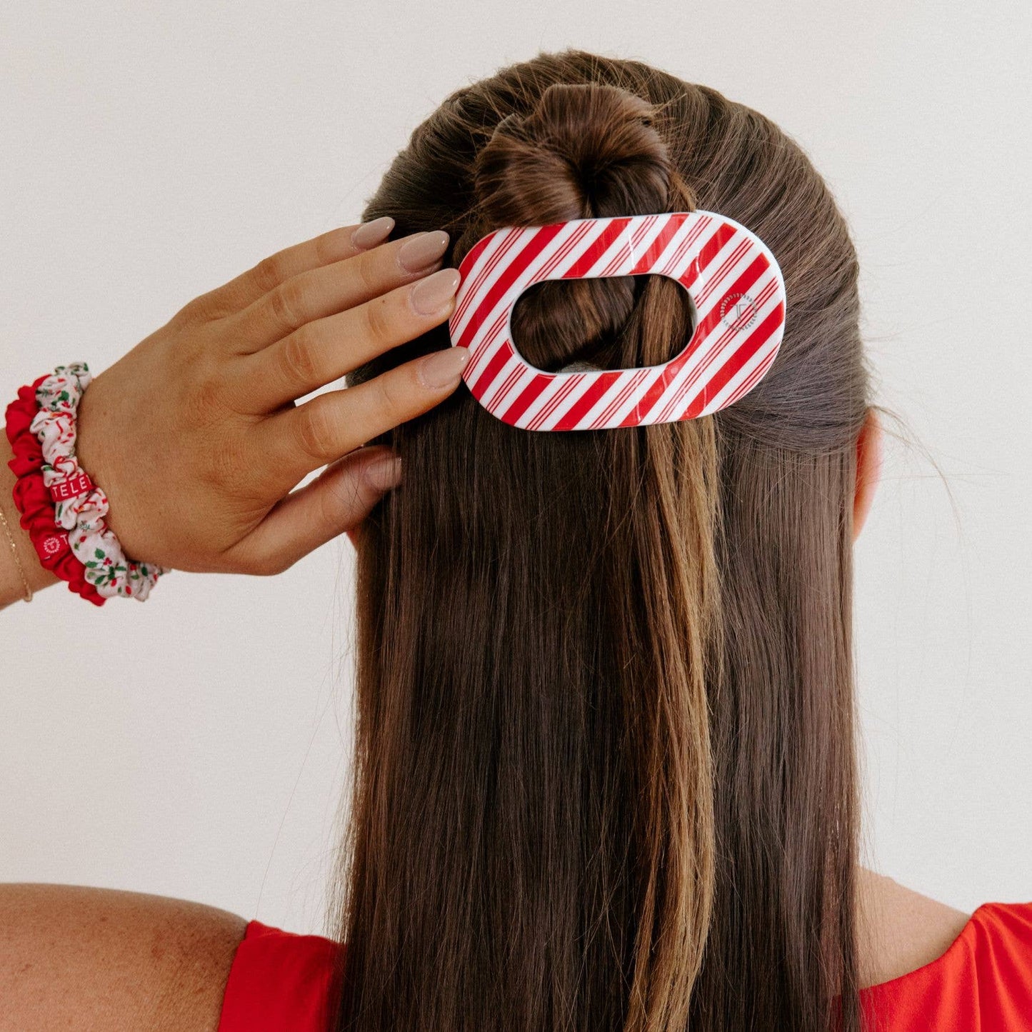 TELETIES - Flat Round Hair Clip | Medium | Candy Cane Crush