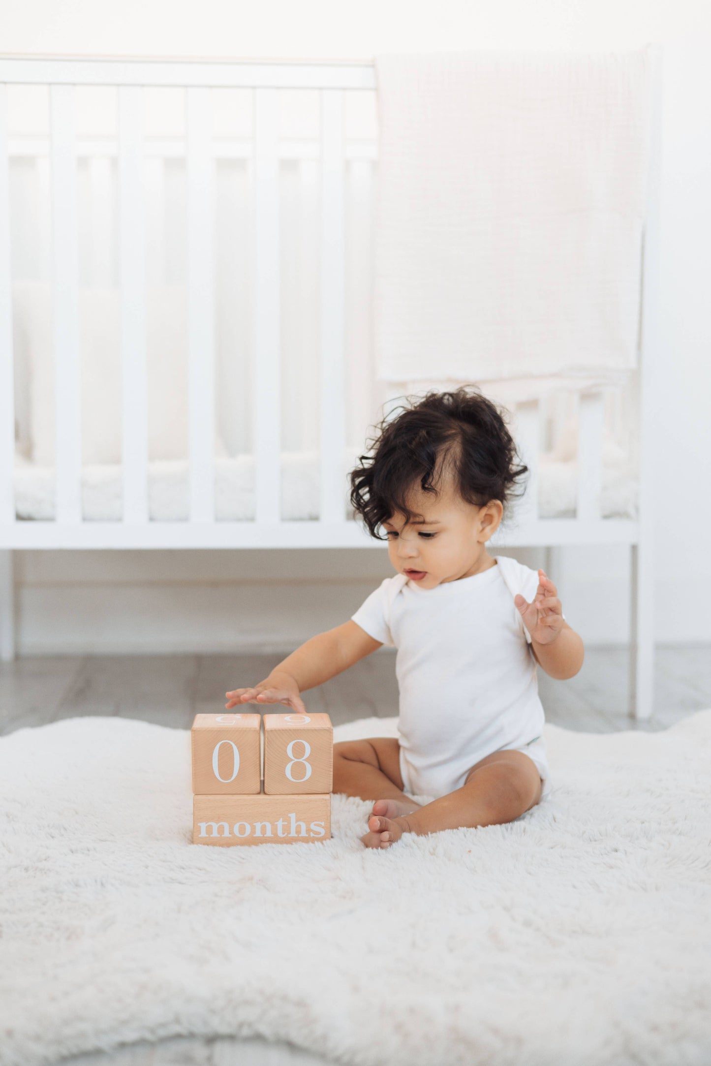 Pearhead - Natural Wooden Milestone Blocks Photo Prop