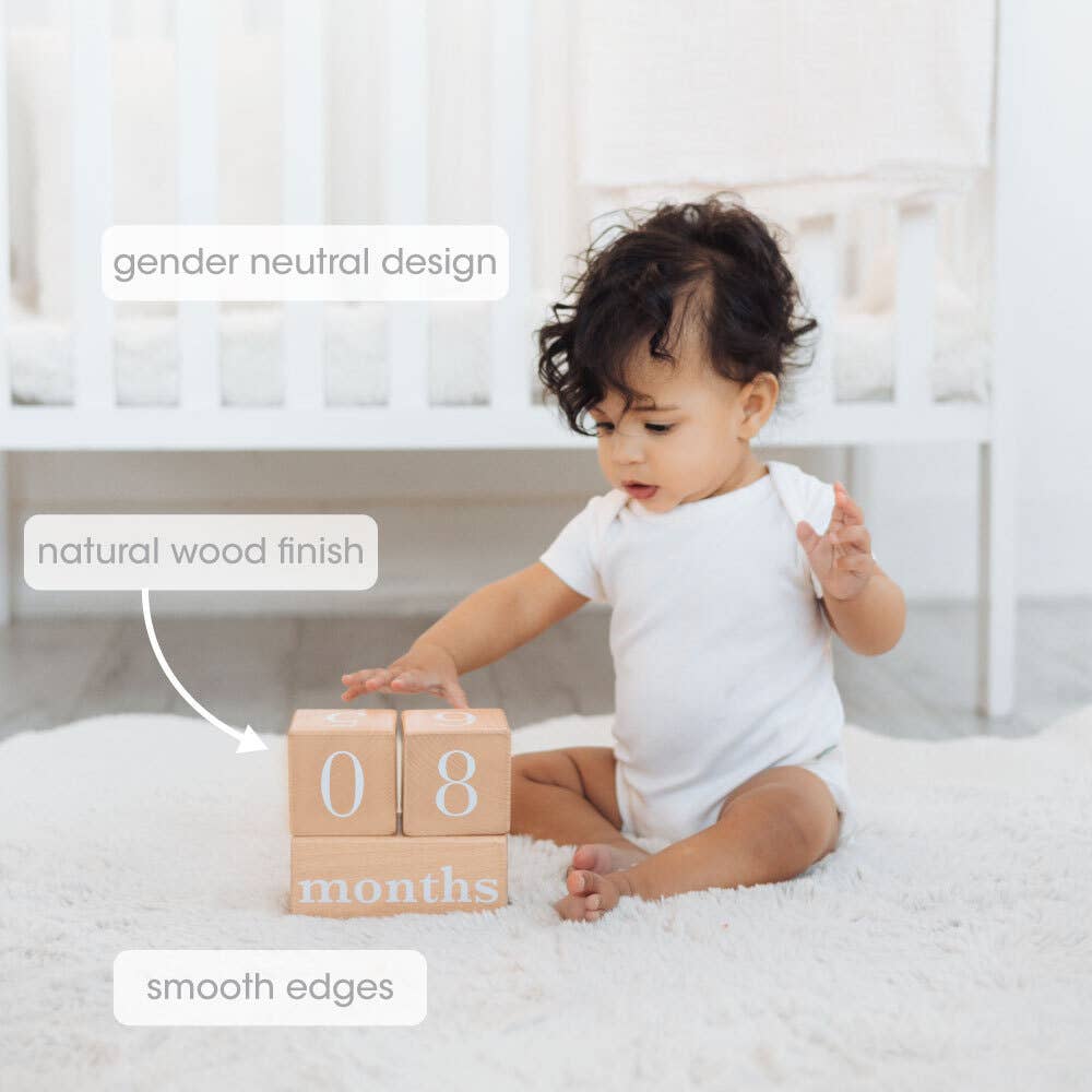 Pearhead - Natural Wooden Milestone Blocks Photo Prop